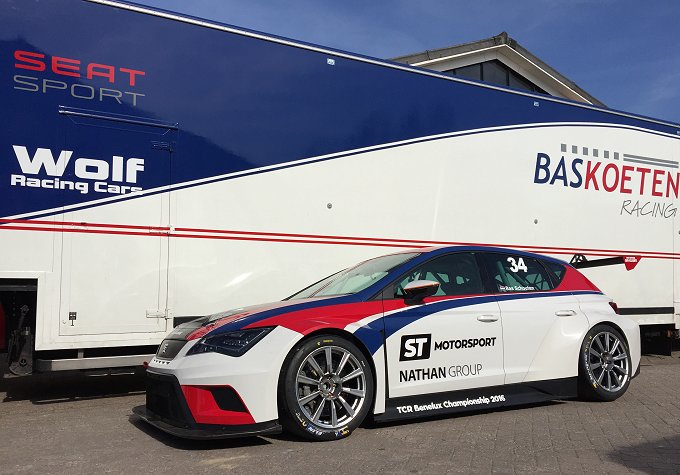 Bas Schouten debuteert in prestigieuze TCR International Series met SEAT Leon Cup Racer